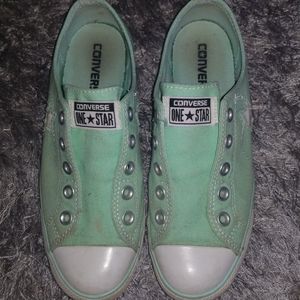 Turquoise one star converse